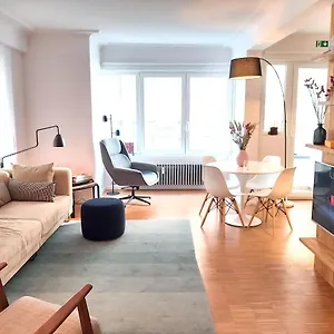 https://bright-and-stylish-apartment-next-to-the-sea.hotelsghent.com